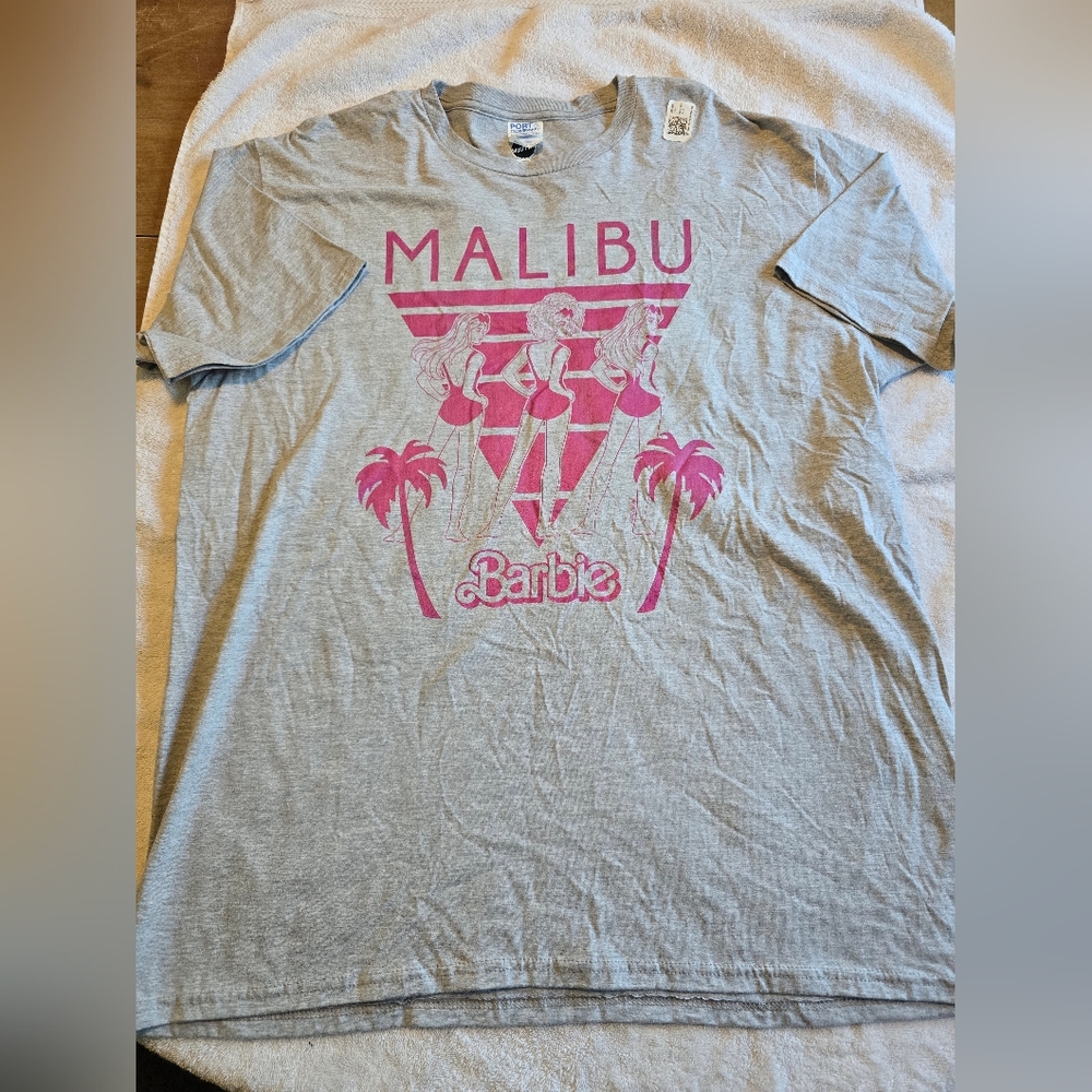 Barbie Malibu Tee - Gray with Pink Design